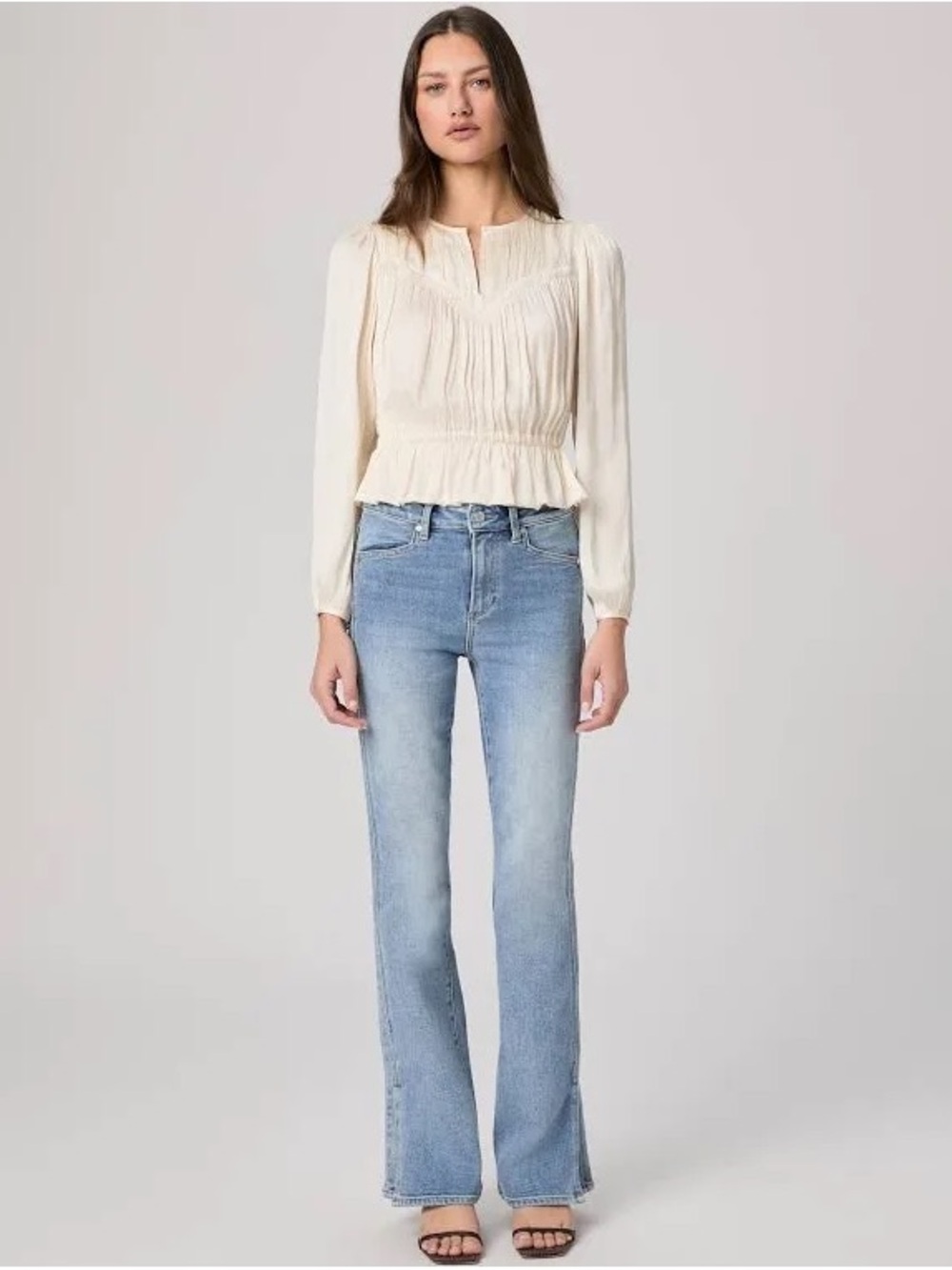 NWT PAIGE High Rise Laurel Canyon Light Blue High-Rise Flare Jeans 31